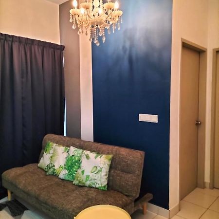 Hani Homestay Wifi Netflix Secure Parking Klia Usim Inti Aeon Mall Nilai Exteriér fotografie